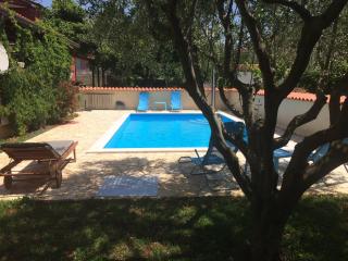 Fabris Apartments with pool and top location near sea - 1