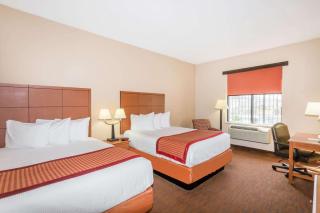 Baymont by Wyndham Savannah/Garden City - Savannah - 1