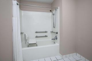 Baymont by Wyndham Lawton - Lawton - 3