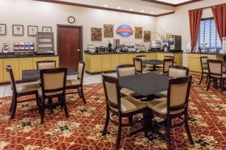Baymont by Wyndham Henderson - Henderson - 3