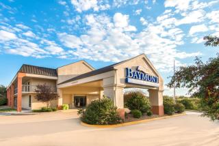 Baymont by Wyndham Topeka - Topeka - 0