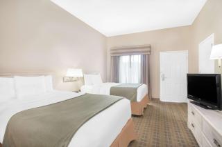 Baymont by Wyndham Crestview - Crestview - 1