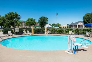 Baymont by Wyndham Clarksville Northeast - Clarksville - 7