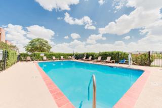 Baymont by Wyndham Midland Airport - Midland - 5