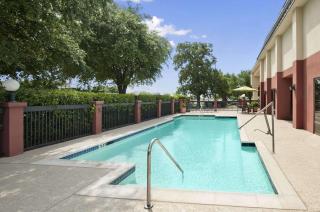 Baymont by Wyndham Lewisville - Lewisville - 0