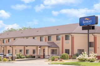 Baymont by Wyndham Waterloo - Waterloo - 0