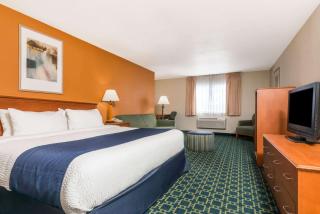 Baymont by Wyndham Santa Fe - Santa Fe - 5