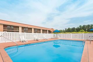 Baymont by Wyndham Rocky Mount I-95 - Rocky Mount - 7
