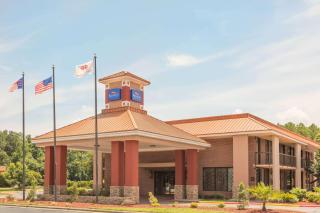 Baymont by Wyndham Rocky Mount I-95 - 0