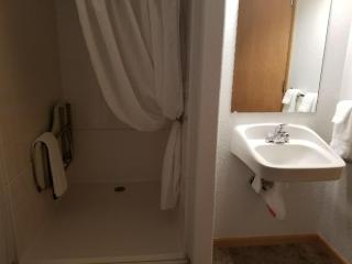 Howard's Motel - Glendo - 2