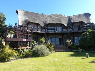 The Birdhouse Bed & Breakfast #NO Loadshedding #Solar Energy - Gonubie - 6