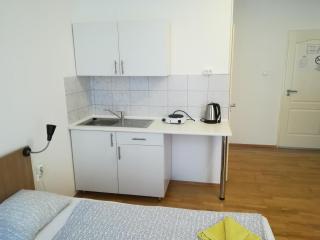 Capital Guesthouse Budapest - Budapest - 4