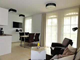 3 Zimmer Ferienwohnung Haus Meeresblick mit Meerblick A005 mit Südterrasse und Strandkorb - Baabe - 5