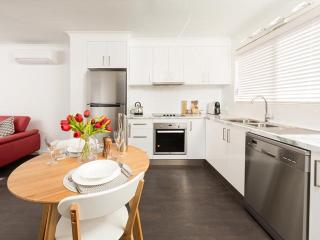 Understated Elegance Affordable Luxury - Albury - 3