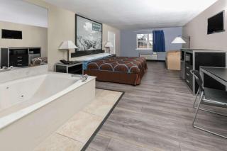 Super 8 by Wyndham Arlington Near AT&T Stadium - Arlington - 2