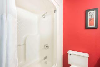 Ramada by Wyndham Springfield North - Springfield - 3