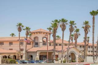 Ramada by Wyndham Barstow - Barstow - 0