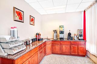 Ramada by Wyndham Rockaway - Rockaway - 9