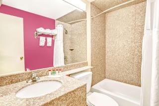 Ramada by Wyndham Rockaway - Rockaway - 8