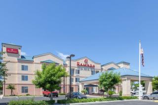 Ramada by Wyndham Fresno Northwest - Fresno - 9