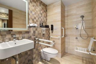 Ramada Encore Domlur Bangalore - Bangalore - 2
