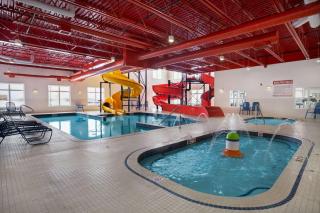 Ramada by Wyndham Emerald Park/Regina East - 0