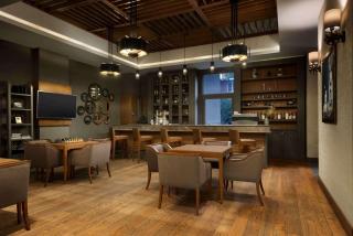 Ramada Hotel & Suites by Wyndham Adana - 2