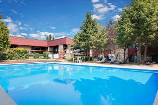 Ramada by Wyndham Pinewood Park Resort North Bay - North Bay - 9
