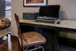 Ramada by Wyndham Odessa Near University of Texas Permian - Odessa - 8