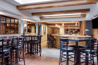 Ramada by Wyndham Pinewood Park Resort North Bay - 3