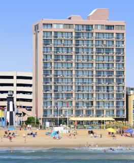 Four Sails Resort - Virginia Beach - 3