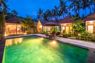 Crystal Bay Bungalows - 9