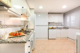 Europa Square Apartment - Santa Susana - 6