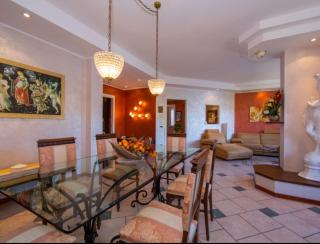 Lo Specchio Sul Lago - The House Of Travelers - Como - 7