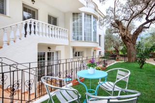 The Olive Garden - 0