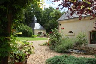 Le Logis du Pressoir Chambre d'Hotes Bed & Breakfast in beautiful 18th Century Estate in the heart of the Loire Valley with heated pool and extensive grounds - 9
