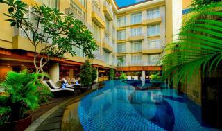 Bedrock Hotel Kuta - Kuta - 6