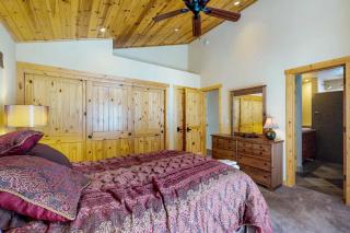 Wooded Escape - Donner Pines Tract - 7