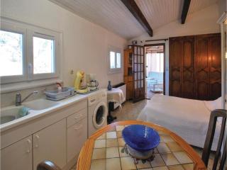 Nice Apartment In Roquebrune Sur Argens - 5