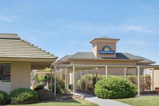 Days Inn by Wyndham Charlotte/Woodlawn Near Carowinds - Charlotte - 0