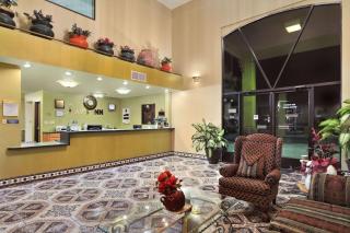 Days Inn by Wyndham Carlsbad - Carlsbad - 7
