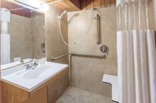 Days Inn by Wyndham West Allis/Milwaukee - West Allis - 1