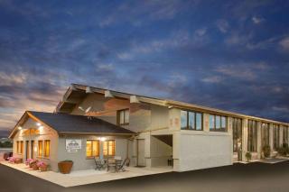 Days Inn by Wyndham West Allis/Milwaukee - West Allis - 5