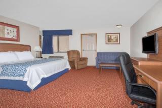 Days Inn by Wyndham Sidney NE - 6