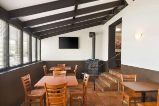 Days Inn by Wyndham Brantford - Brantford - 6