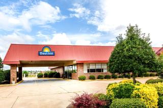 Days Inn by Wyndham Batesville - Batesville - 0