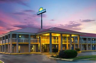 Days Inn by Wyndham Richmond - Richmond - 9