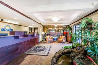 Days Inn by Wyndham Destin - Destin - 9