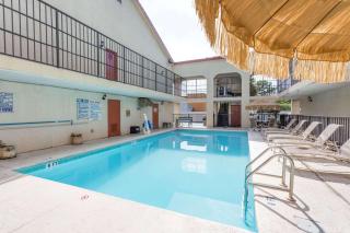 Days Inn by Wyndham Destin - Destin - 8