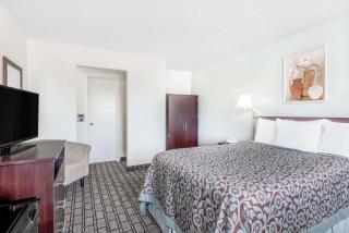 Days Inn by Wyndham St Clairsville - Saint Clairsville - 7
